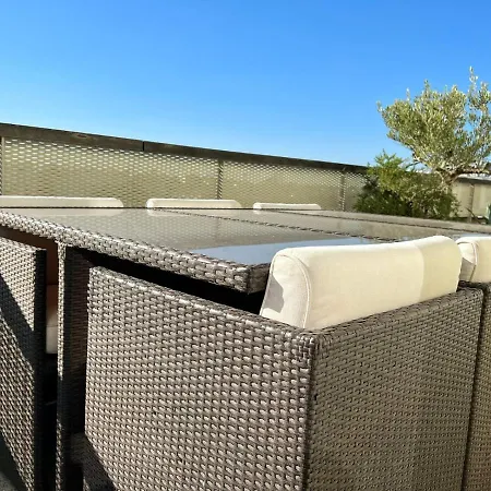 Le Panoramique Homestay *